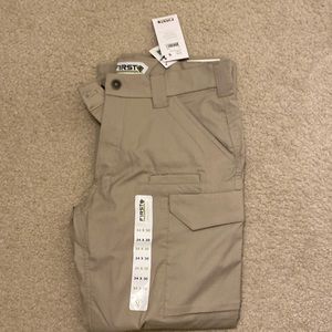 New Tactical Cargo pants size 34/30